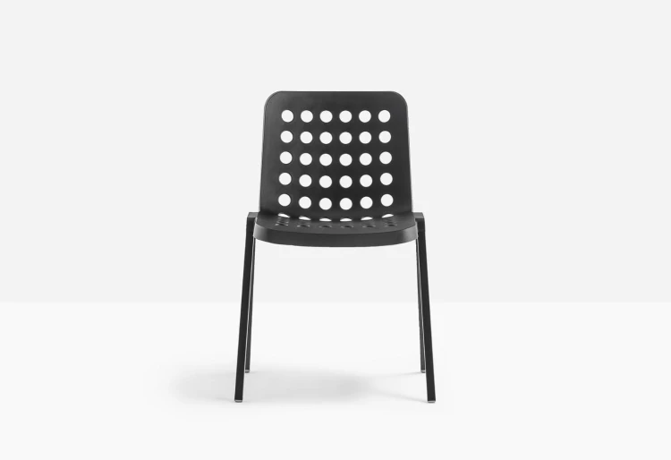 krzesło Koi-Booki, krzesło Pedrali, krzesło outdoorowe, krzesło do restauracji, krzesło na taras, krzesło do jadalni, krzesło nowoczesne, nowoczesny design, włoski design