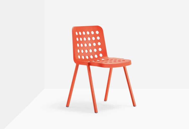krzesło Koi-Booki, krzesło Pedrali, krzesło outdoorowe, krzesło do restauracji, krzesło na taras, krzesło do jadalni, krzesło nowoczesne, nowoczesny design, włoski design