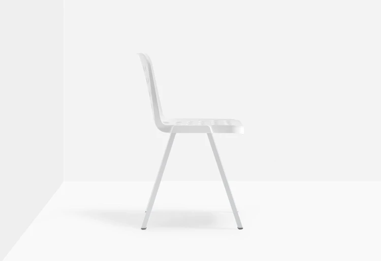 krzesło Koi-Booki, krzesło Pedrali, krzesło outdoorowe, krzesło do restauracji, krzesło na taras, krzesło do jadalni, krzesło nowoczesne, nowoczesny design, włoski design