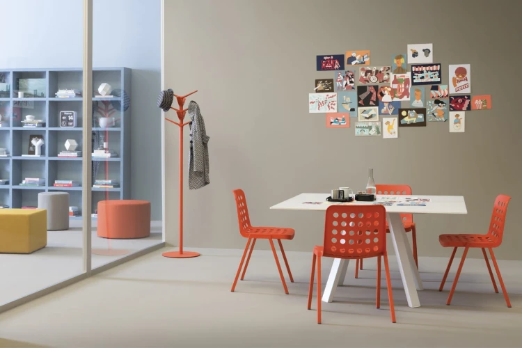 krzesło Koi-Booki, krzesło Pedrali, krzesło outdoorowe, krzesło do restauracji, krzesło na taras, krzesło do jadalni, krzesło nowoczesne, nowoczesny design, włoski design