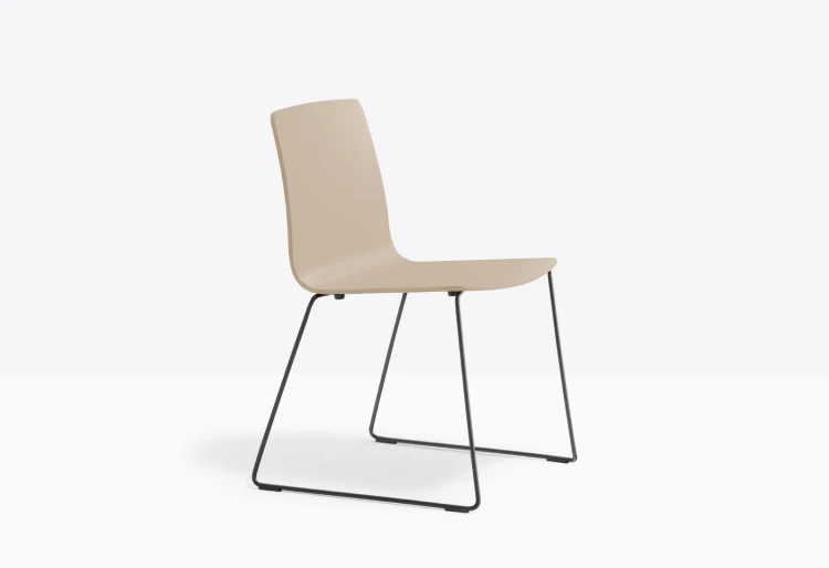 krzesło Inga, krzesło Pedrali, krzesło stalowe, krzesło z tworzywa, krzesło do jadalni, krzesło do kuchni, nowoczesny design, włoski design