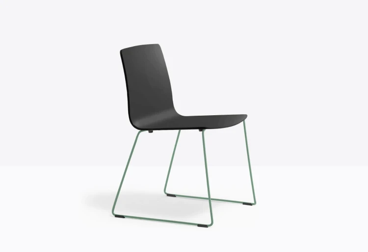 krzesło Inga, krzesło Pedrali, krzesło stalowe, krzesło z tworzywa, krzesło do jadalni, krzesło do kuchni, nowoczesny design, włoski design