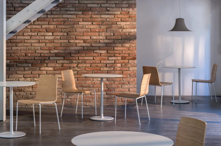 krzesło Inga, krzesło Pedrali, krzesło stalowe, krzesło drewniane, krzesło do jadalni, krzesło do kuchni, nowoczesny design, włoski design