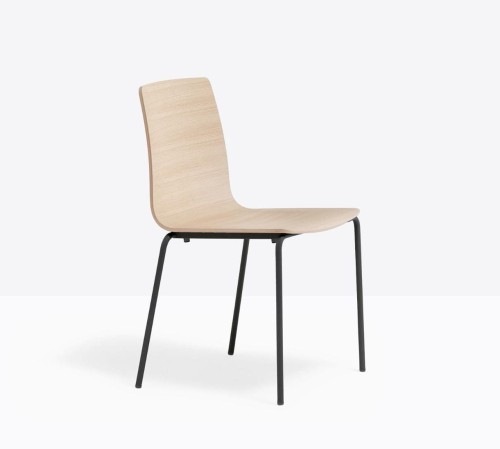 krzesło Inga, krzesło Pedrali, krzesło stalowe, krzesło drewniane, krzesło do jadalni, krzesło do kuchni, nowoczesny design, włoski design