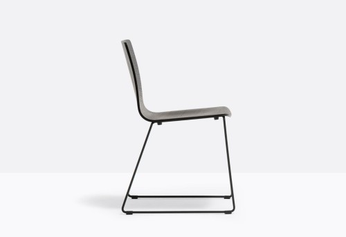 krzesło Inga, krzesło Pedrali, krzesło stalowe, krzesło drewniane, krzesło do jadalni, krzesło do kuchni, nowoczesny design, włoski design