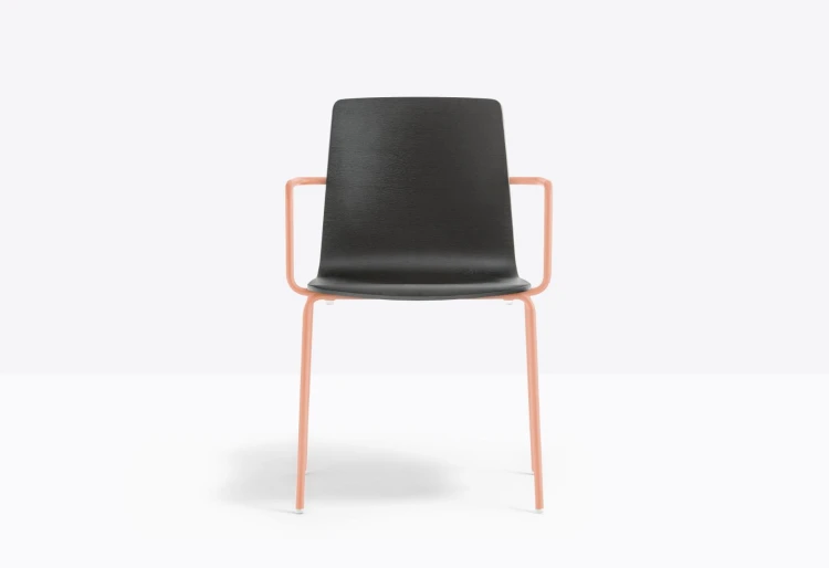krzesło Inga, krzesło Pedrali, krzesło stalowe, krzesło drewniane, krzesło do jadalni, krzesło do kuchni, nowoczesny design, włoski design
