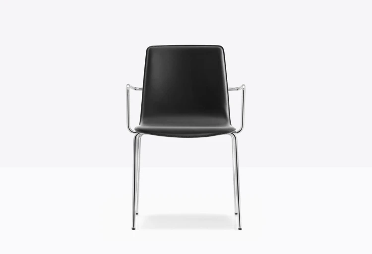 krzesło Inga, krzesło Pedrali, krzesło stalowe, krzesło skórzane, krzesło do jadalni, krzesło do kuchni, nowoczesny design, włoski design
