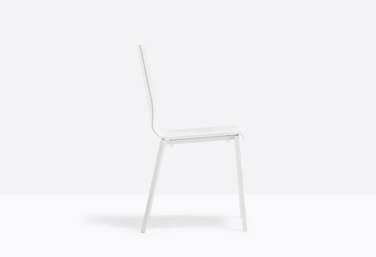 krzesło Kuadra, krzesło Pedrali, krzesło stalowe, krzesło z tworzywa, krzesło do jadalni, krzesło do kawiarni, krzesło do restauracji, nowoczesny design, włoski design