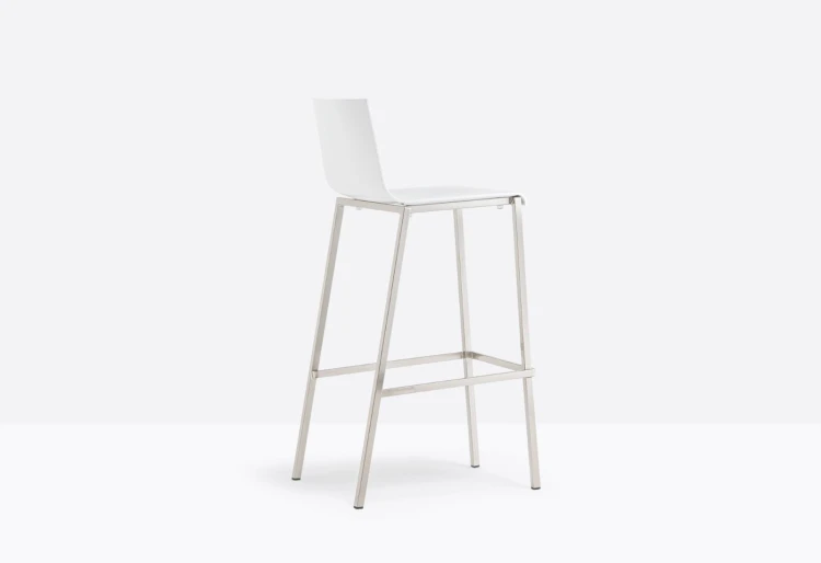 hoker Kuadra, hoker Pedrali, hoker stalowy, hoker z tworzywa, hoker do jadalni, hoker do kawiarni, hoker do restauracji, nowoczesny design, włoski design