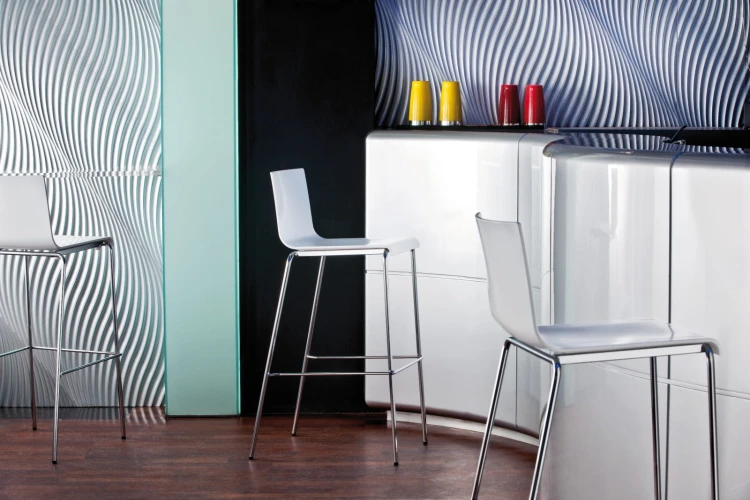 hoker Kuadra, hoker Pedrali, hoker stalowy, hoker z tworzywa, hoker do jadalni, hoker do kawiarni, hoker do restauracji, nowoczesny design, włoski design