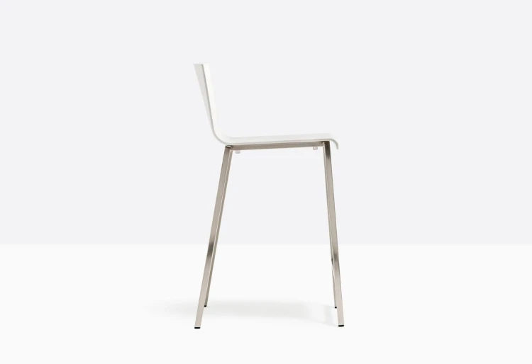 hoker Kuadra, hoker Pedrali, hoker stalowy, hoker z tworzywa, hoker do jadalni, hoker do kawiarni, hoker do restauracji, nowoczesny design, włoski design