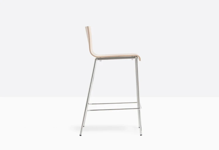 hoker Kuadra, hoker Pedrali, hoker stalowy, hoker drewniany, hoker do jadalni, hoker do kawiarni, hoker do restauracji, nowoczesny design, włoski design