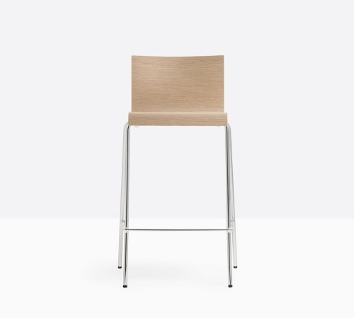 hoker Kuadra, hoker Pedrali, hoker stalowy, hoker drewniany, hoker do jadalni, hoker do kawiarni, hoker do restauracji, nowoczesny design, włoski design