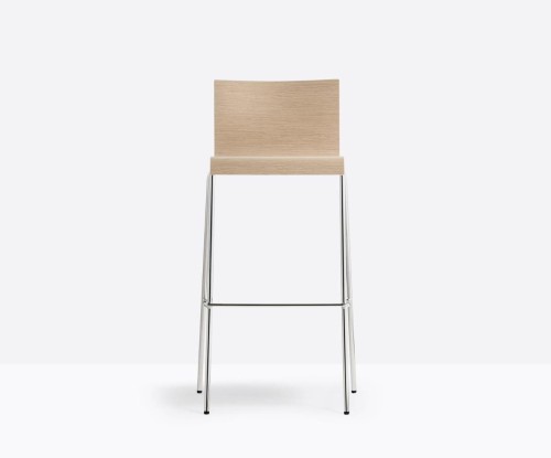 hoker Kuadra, hoker Pedrali, hoker stalowy, hoker drewniany, hoker do jadalni, hoker do kawiarni, hoker do restauracji, nowoczesny design, włoski design