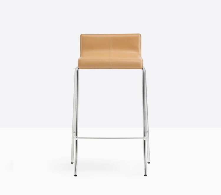 hoker Kuadra, hoker Pedrali, hoker stalowy, hoker skóra, hoker do jadalni, hoker do kawiarni, hoker do restauracji, nowoczesny design, włoski design