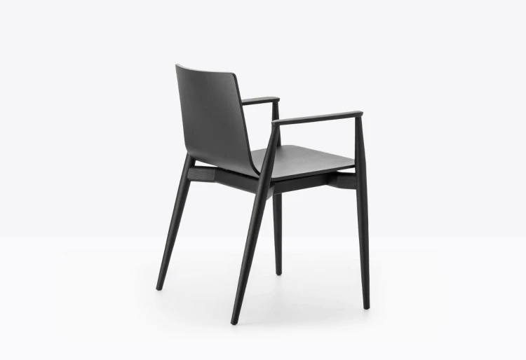 krzesło Malmo, krzesło Pedrali, krzesło drewniane, krzesło do jadalni, krzesło do kuchni, krzesło do restauracji, nowoczesny design, włoski design