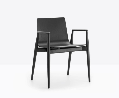 krzesło Malmo, krzesło Pedrali, krzesło drewniane, krzesło do jadalni, krzesło do kuchni, krzesło do restauracji, nowoczesny design, włoski design