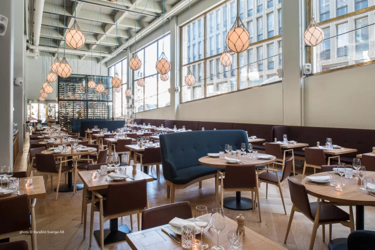 krzesło Malmo, krzesło Pedrali, krzesło drewniane, krzesło do jadalni, krzesło do kuchni, krzesło do restauracji, nowoczesny design, włoski design