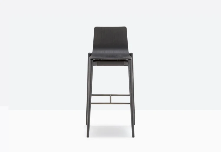 hoker Malmo, hoker Pedrali, hoker drewniany, włoski hoker, hoker do jadalni, hoker do kuchni, hoker do restauracji, nowoczesny design, włoski design