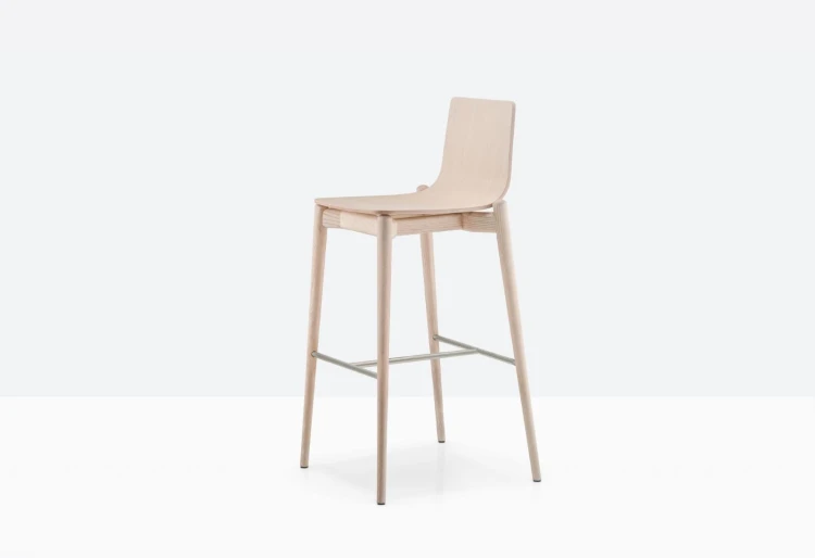 hoker Malmo, hoker Pedrali, hoker drewniany, włoski hoker, hoker do jadalni, hoker do kuchni, hoker do restauracji, nowoczesny design, włoski design