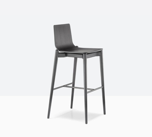 hoker Malmo, hoker Pedrali, hoker drewniany, włoski hoker, hoker do jadalni, hoker do kuchni, hoker do restauracji, nowoczesny design, włoski design
