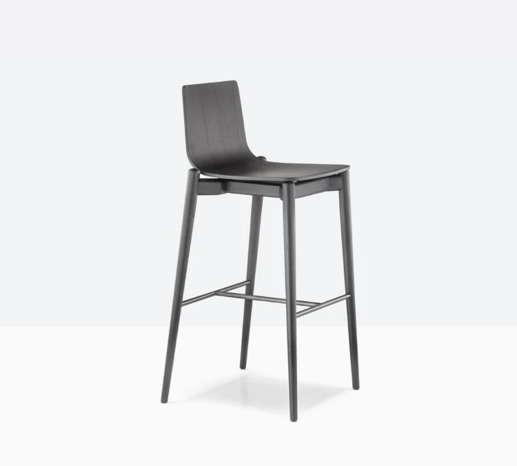 hoker Malmo, hoker Pedrali, hoker drewniany, włoski hoker, hoker do jadalni, hoker do kuchni, hoker do restauracji, nowoczesny design, włoski design