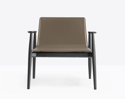 fotel Malmo, fotel Pedrali, fotel drewniany, fotel do salonu, fotel do sypialni, jesionowy fotel, wygodny fotel, nowoczesny design, włoski design