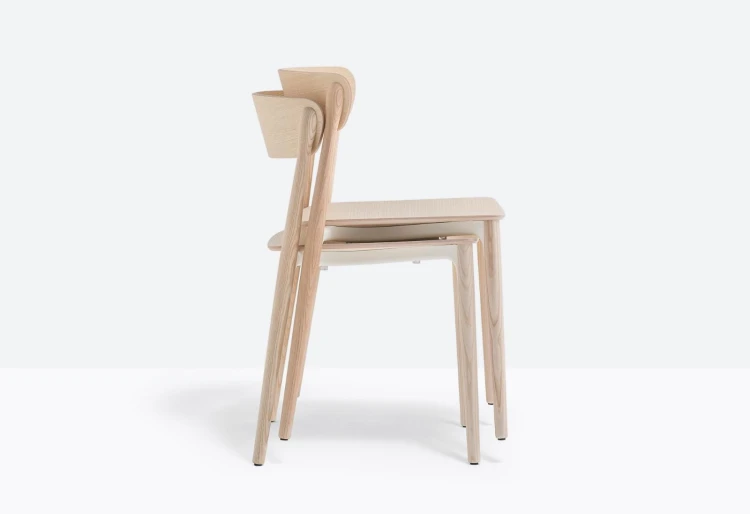 krzesło Nemea, krzesło Pedrali, krzesło drewniane, krzesło jesionowe, krzesło do jadalni, krzesło do kuchni, krzesło styl skandynawski, włoski design, nowoczesny design
