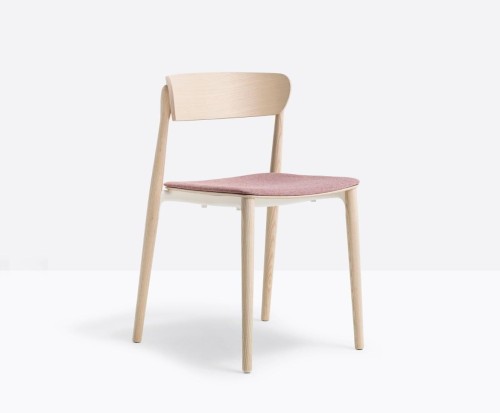 krzesło Nemea, krzesło Pedrali, krzesło drewniane, krzesło jesionowe, krzesło do jadalni, krzesło do kuchni, krzesło styl skandynawski, włoski design, nowoczesny design