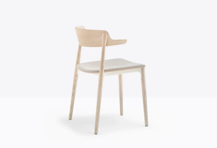 krzesło Nemea, krzesło Pedrali, krzesło drewniane, krzesło jesionowe, krzesło do jadalni, krzesło do kuchni, krzesło styl skandynawski, włoski design, nowoczesny design