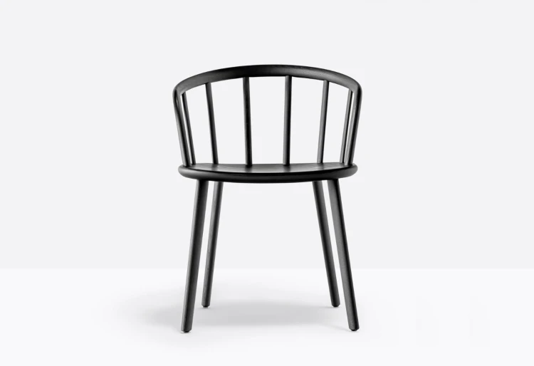 krzesło Nym, krzesło Pedrali, krzesło drewniane, krzesło do jadalni, krzesło do kuchni, krzesło jesionowe, włoski design, minimalistyczne krzesło, nowoczesny design