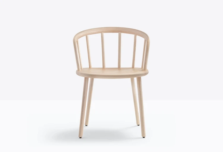 krzesło Nym, krzesło Pedrali, krzesło drewniane, krzesło do jadalni, krzesło do kuchni, krzesło jesionowe, włoski design, minimalistyczne krzesło, nowoczesny design