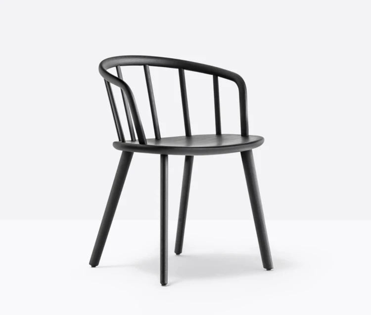 krzesło Nym, krzesło Pedrali, krzesło drewniane, krzesło do jadalni, krzesło do kuchni, krzesło jesionowe, włoski design, minimalistyczne krzesło, nowoczesny design