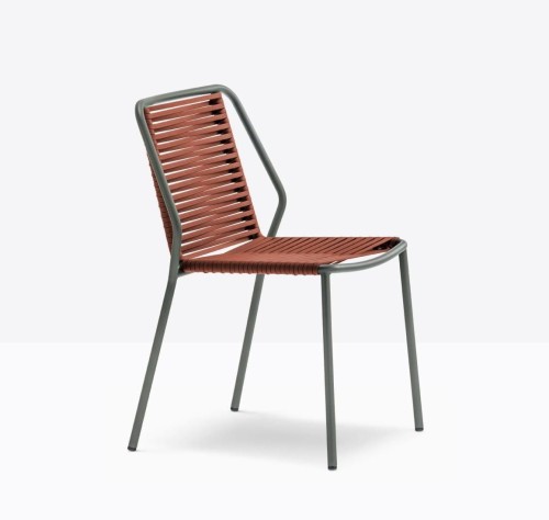 krzesło Philia, krzesło Pedrali, krzesło outdoorowe, krzesło na taras, krzesło ogrodowe, krzesło do restauracji, krzesło plecione, nowoczesny design, włoski design