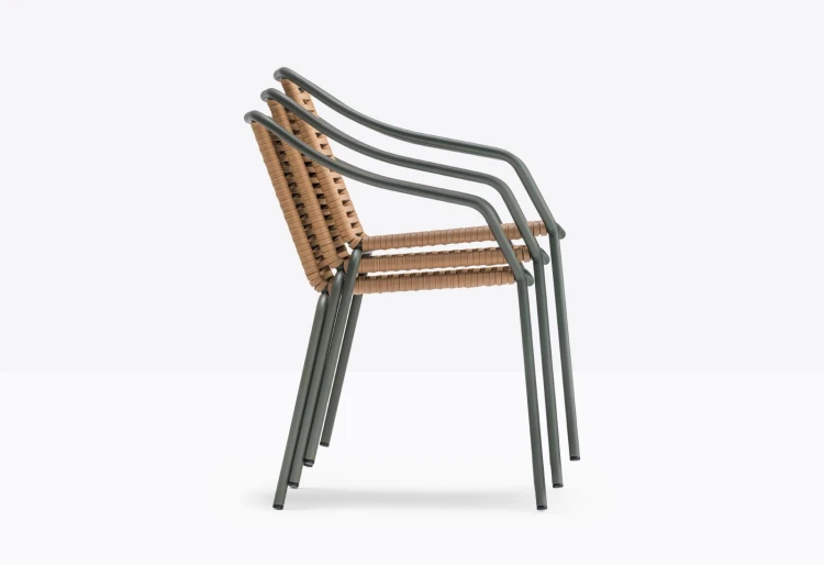 krzesło Philia, krzesło Pedrali, krzesło outdoorowe, krzesło na taras, krzesło ogrodowe, krzesło do restauracji, krzesło plecione, nowoczesny design, włoski design