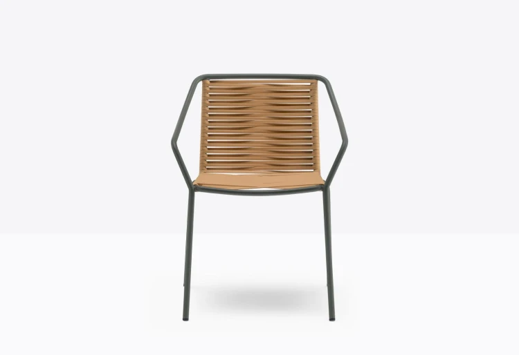 krzesło Philia, krzesło Pedrali, krzesło outdoorowe, krzesło na taras, krzesło ogrodowe, krzesło do restauracji, krzesło plecione, nowoczesny design, włoski design