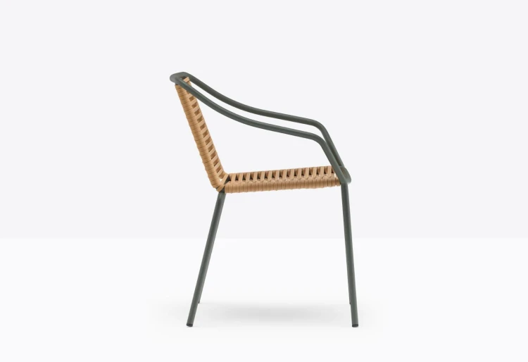 krzesło Philia, krzesło Pedrali, krzesło outdoorowe, krzesło na taras, krzesło ogrodowe, krzesło do restauracji, krzesło plecione, nowoczesny design, włoski design