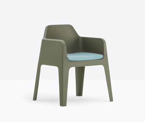 krzesło Plus, krzesło Pedrali, krzesło outdoorowe, krzesło na taras, krzesło z tworzywa, krzesło do ogrodu, krzesło do restauracji, nowoczesny design, włoski design