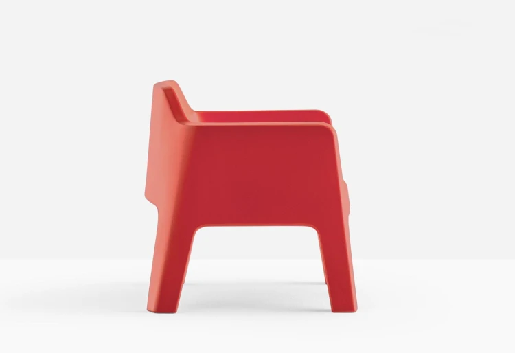 krzesło Plus, krzesło Pedrali, krzesło outdoorowe, krzesło na taras, krzesło z tworzywa, krzesło do ogrodu, krzesło do restauracji, nowoczesny design, włoski design