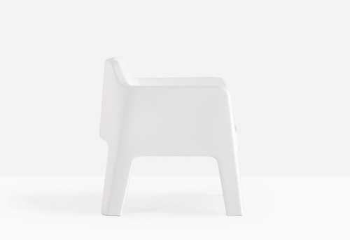 krzesło Plus, krzesło Pedrali, krzesło outdoorowe, krzesło na taras, krzesło z tworzywa, krzesło do ogrodu, krzesło do restauracji, nowoczesny design, włoski design