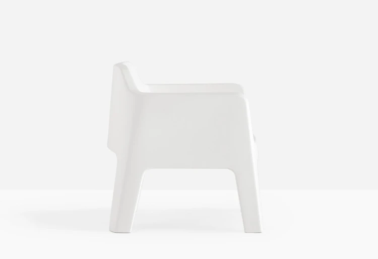 krzesło Plus, krzesło Pedrali, krzesło outdoorowe, krzesło na taras, krzesło z tworzywa, krzesło do ogrodu, krzesło do restauracji, nowoczesny design, włoski design