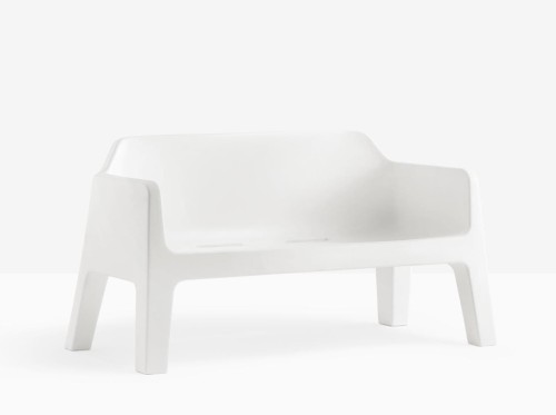 sofa Pedrali, sofa Plus, sofa z tworzywa, sofa do ogrodu, sofa na taras, nowoczesny design, włoski design, stylowa sofa
