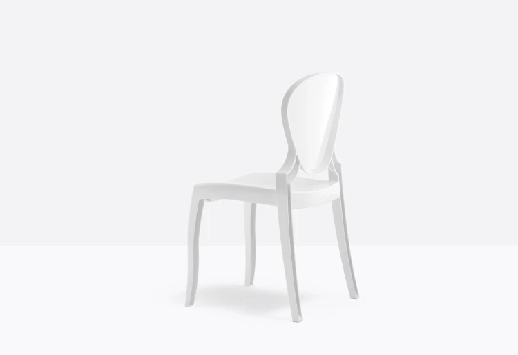krzesło Queen, krzesło Pedrali, krzesło z tworzywa, krzesło do jadalni, krzesło do restauracji, krzesło outdoorowe, krzesło nowoczesne, krzesło glamour, nowoczesny design, włoski design