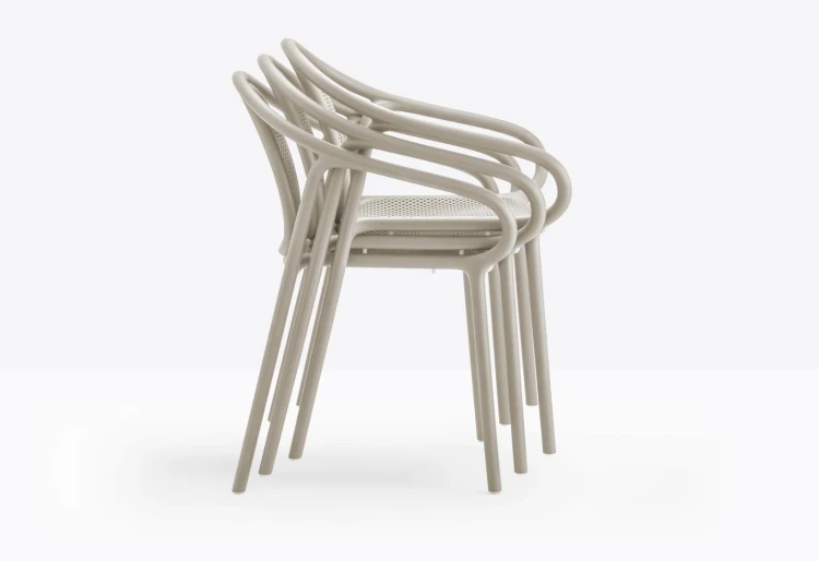 krzesło Remind, krzesło Pedrali, krzesło z tworzywa, krzesło outdoorowe, krzesło do jadalni, krzesło na taras, krzesło do restauracji, włoski design, nowoczesny design