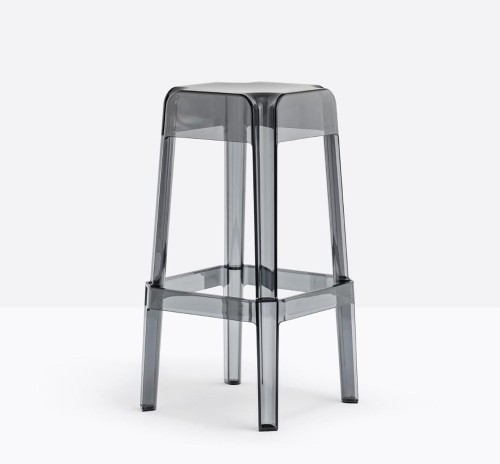 hoker Rubik, hoker Pedrali, hoker do kuchni, hoker do jadalni, hoker z tworzywa, hoker outdoorowy, hoker nowoczesny, włoski design, nowoczesny design