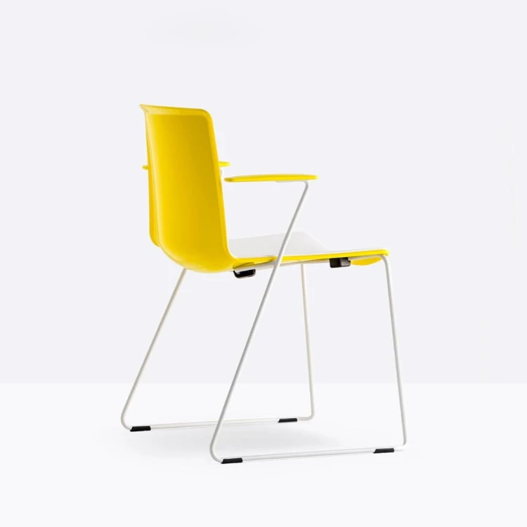 krzesło Tweet, krzesło Pedrali, krzesło do restauracji, krzesło do jadalni, krzesło do kuchni, nowoczesny design, włoski design