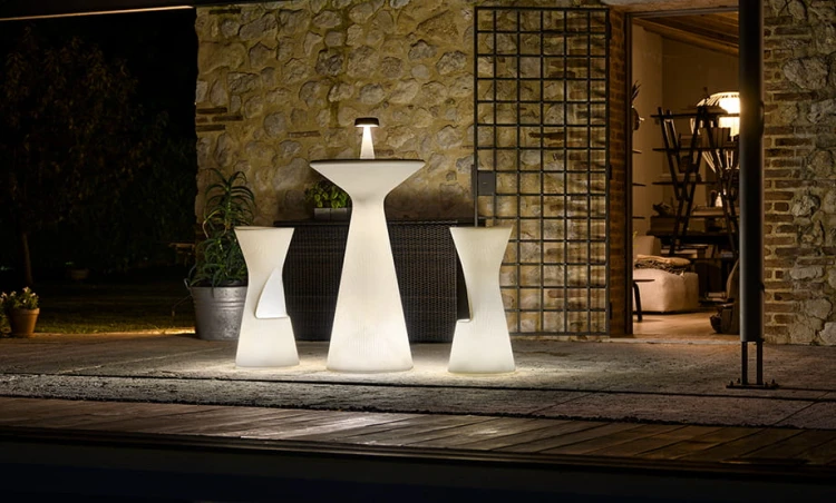 stolik barowy Fade, stolik Plust, stolik na taras, stolik do ogrodu, stolik z tworzywa, stolik outdoorowy, włoski design, nowoczesny design