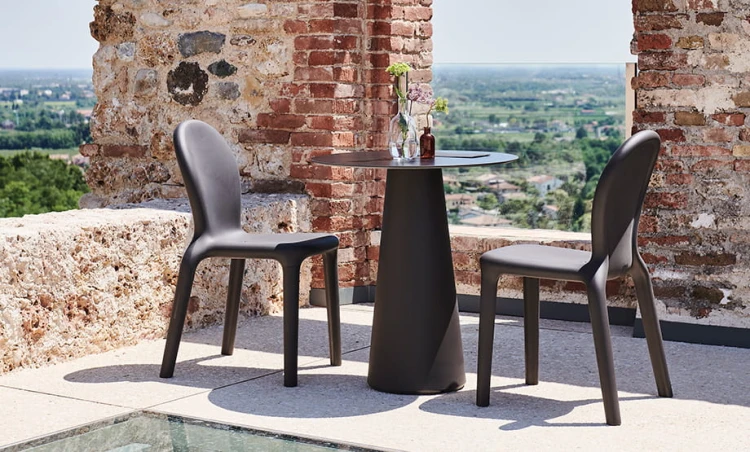 krzesło Chloe, krzesło Plust, krzesło z tworzywa, krzesło outdoorowe, krzesło na taras, krzesło do restauracji, krzesło do kawiarni, krzesło sztaplowane, włoski design