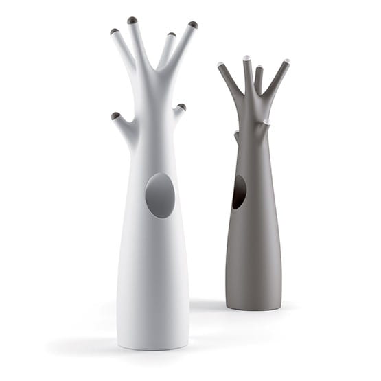 wieszak Godot, wieszak Plust, wieszak z tworzywa, wieszak podłogowy, nowoczesny design, włoski design