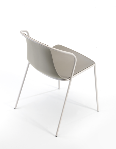 krzesło Kasia, krzesło Gaber, krzesło outdoorowe, odporność na pogodę, nowoczesne meble, krzesło na taras, włoski design, krzesło do restauracji, stalowe nogi, siedzisko z tworzywa